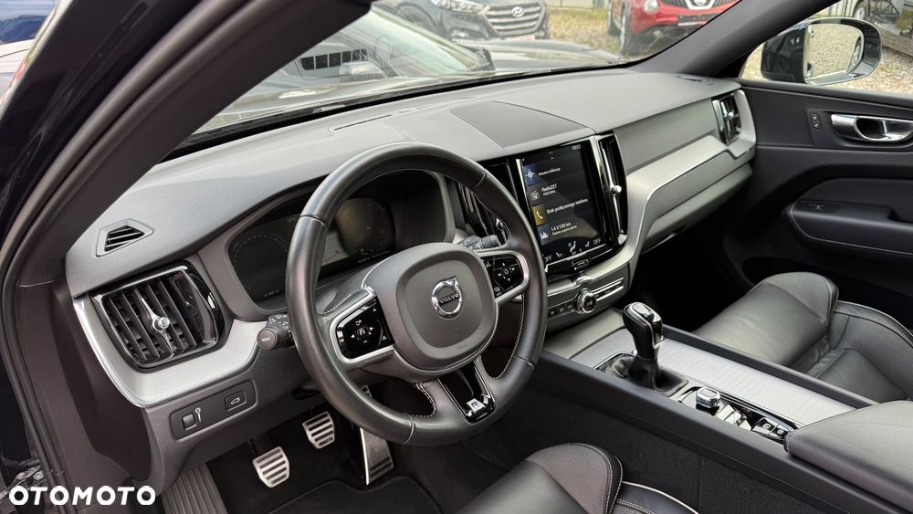 Volvo XC 60 D4 RDesign - 17