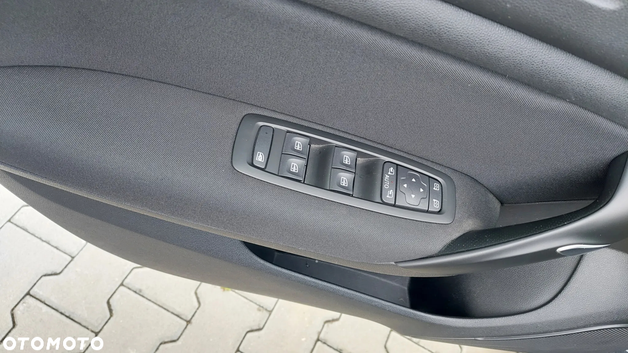 Renault Megane 1.5 dCi Intens EDC - 12