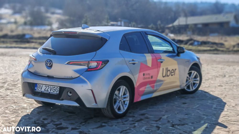 Toyota Corolla 1.8 HSD Business - 3