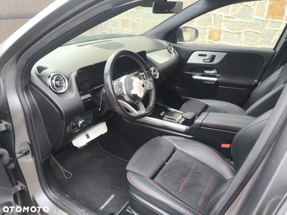 Mercedes-Benz GLA 250 4Matic 8G-DCT AMG Line - 16