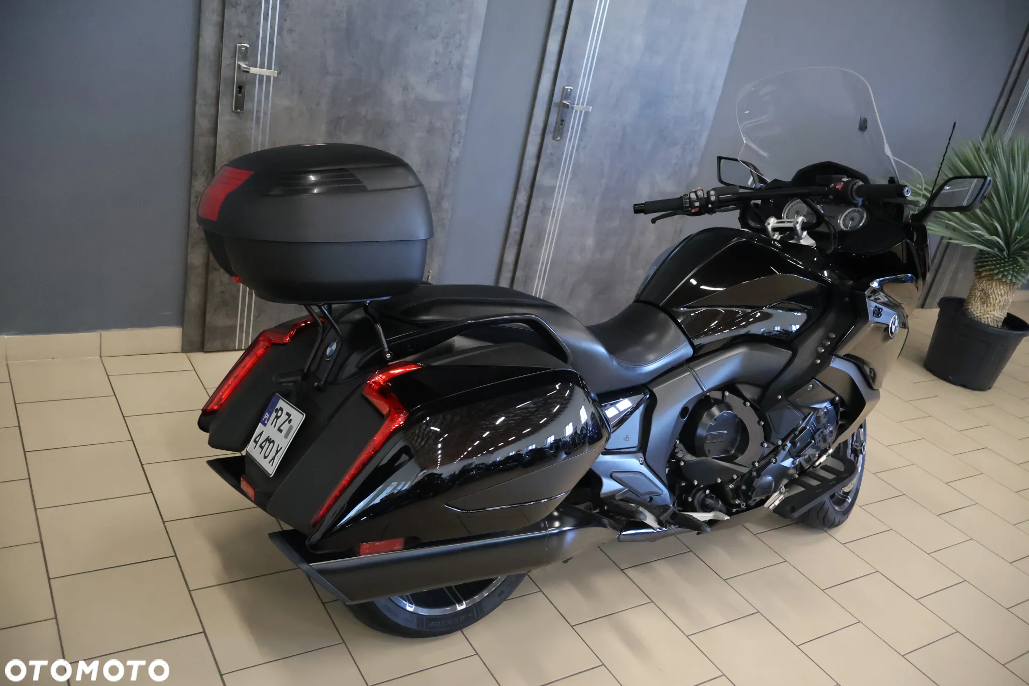 BMW K - 12