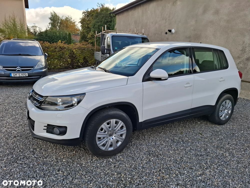 Volkswagen Tiguan - 1