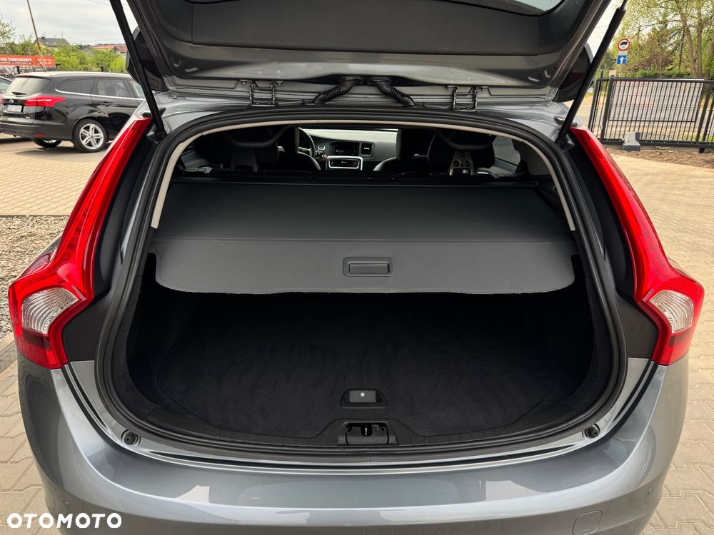 Volvo V60 D3 Drive-E Summum - 33