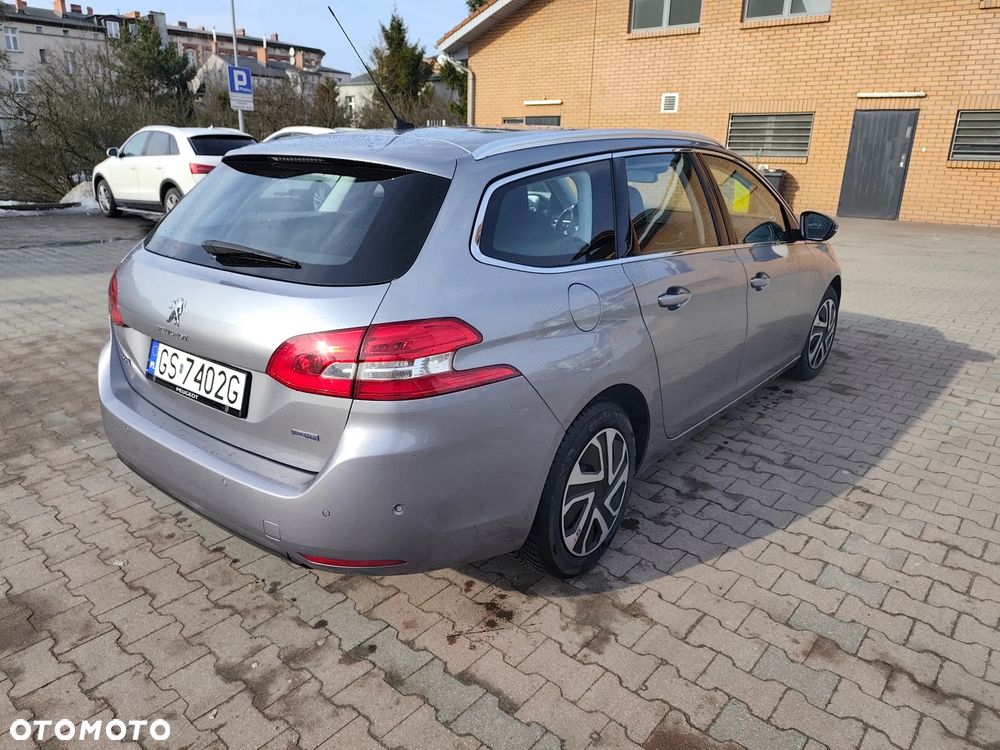 Peugeot 308 BlueHDi 120 EAT6 Stop & Start Active Business-Paket - 5
