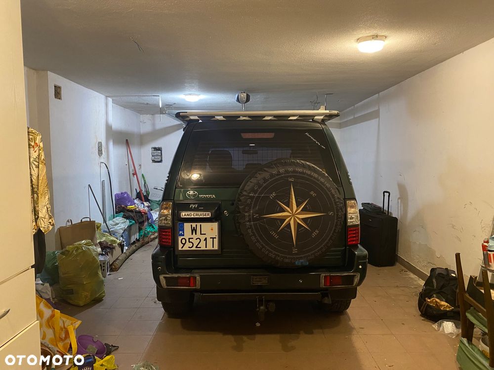 Toyota Land Cruiser - 15