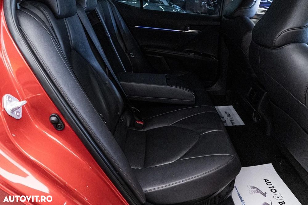 Toyota Camry 2.5 Dynamic - 9