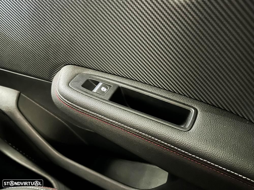 Renault Clio 1.0 TCe RS Line - 27