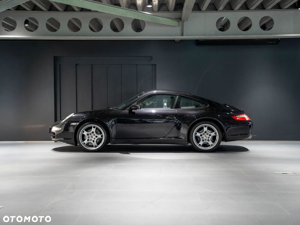 Porsche 911 Carrera 4 Tiptronic S - 2