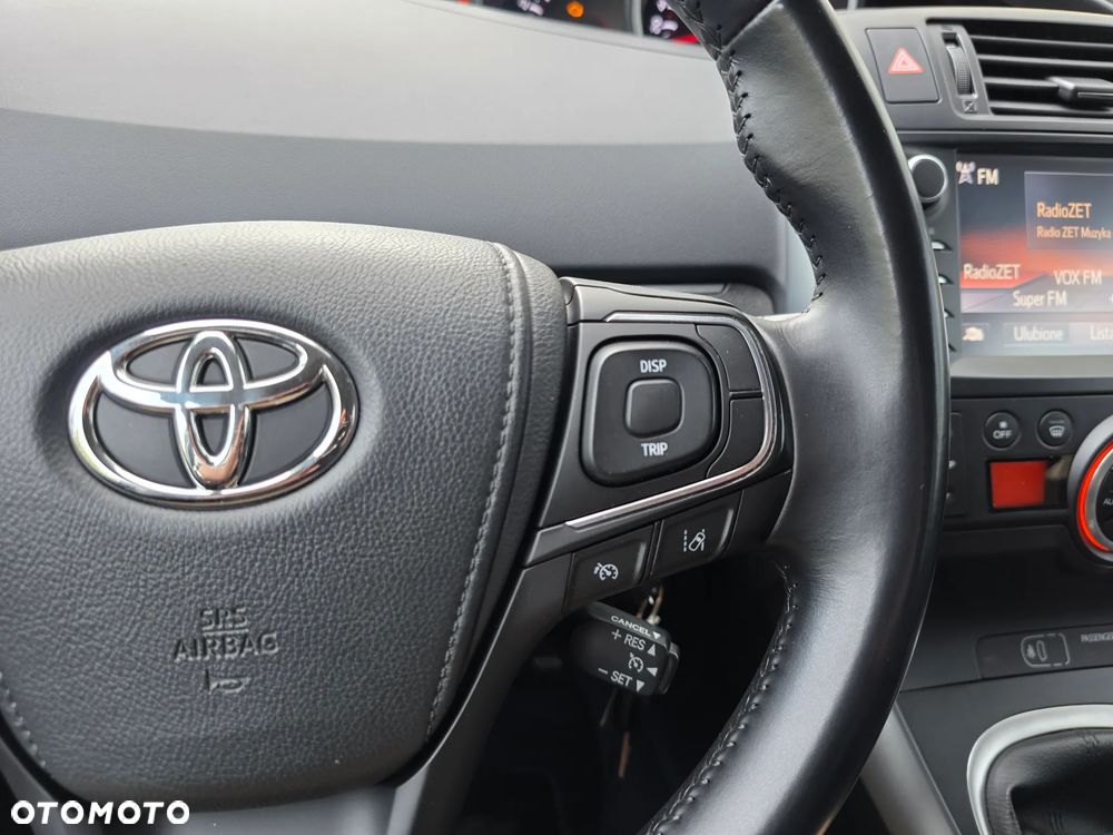 Toyota Verso - 31