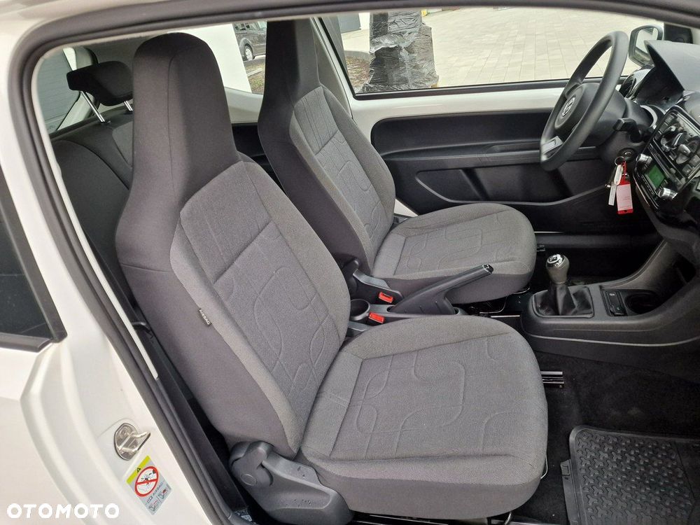 Volkswagen up! - 6