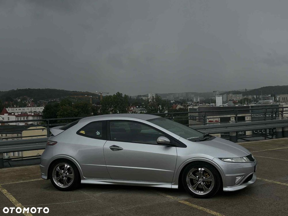 Honda Civic 1.8 TypeS - 3