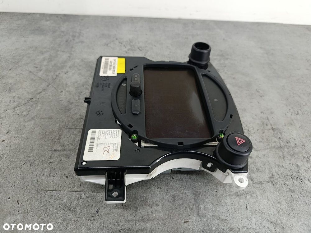 RADIO NAWIGACJA FABRYCZNA MINI R50 6211-6928888   67379411  65.90-6934417 - 3