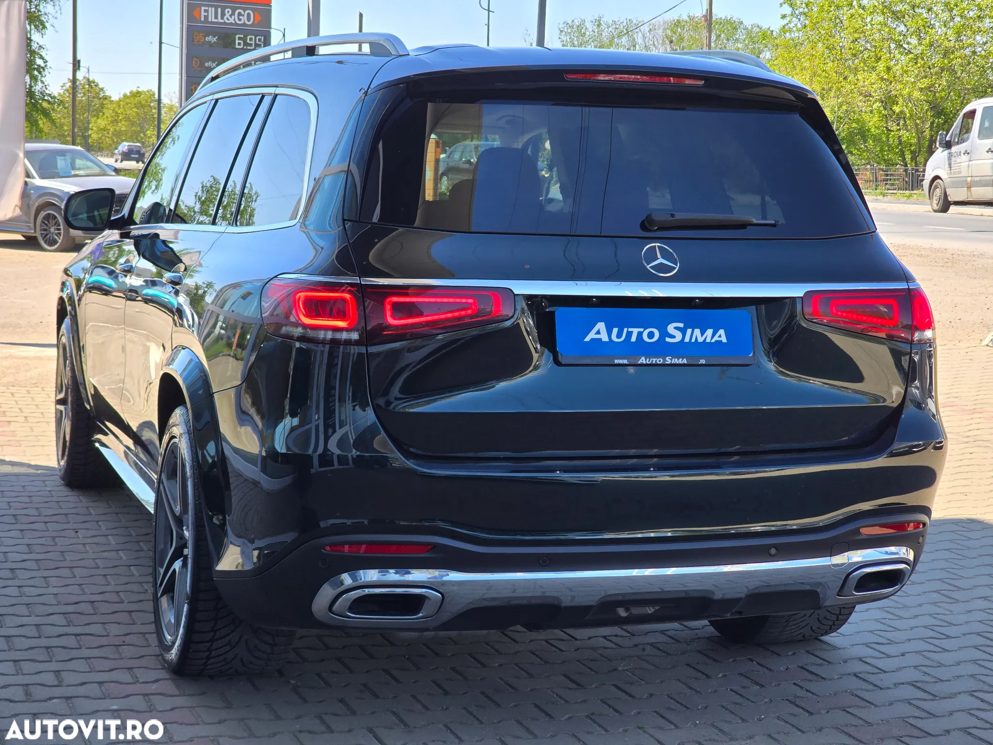 Mercedes-Benz GLS 350 d 4Matic 9G-TRONIC Exclusive - 5
