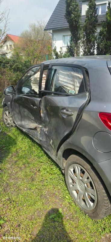 Mazda 2 1.3 Exclusive - 6