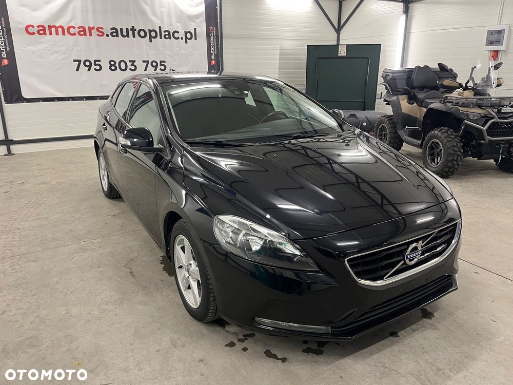Volvo V40 D2 - 11
