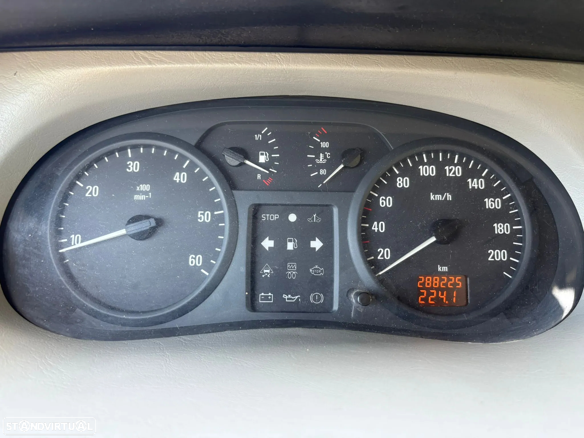 Opel Vivaro 1.9 DTi L1 H1 - 8