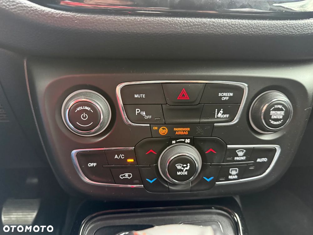Jeep Compass 2.0 MultiJet Active Drive Automatik Limited - 23