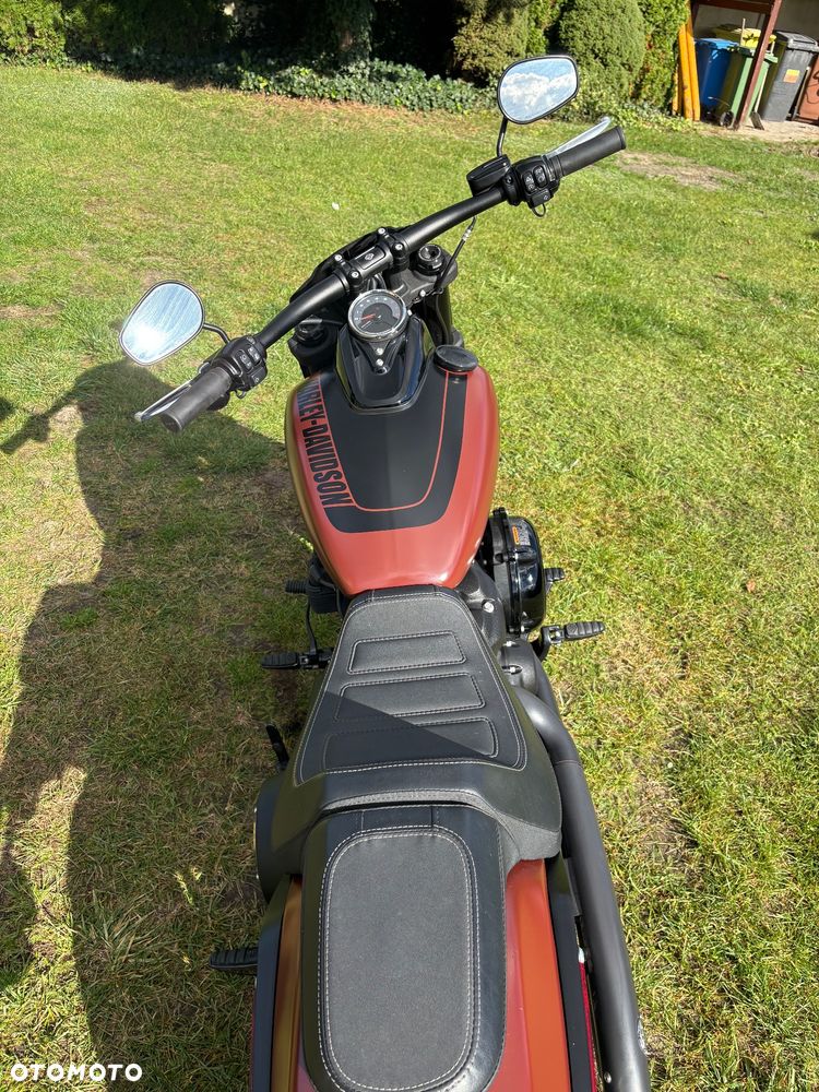 Harley-Davidson Softail Fat Bob - 16