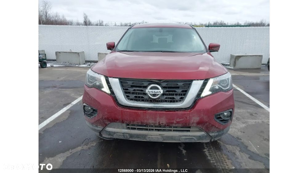 Nissan Pathfinder - 9