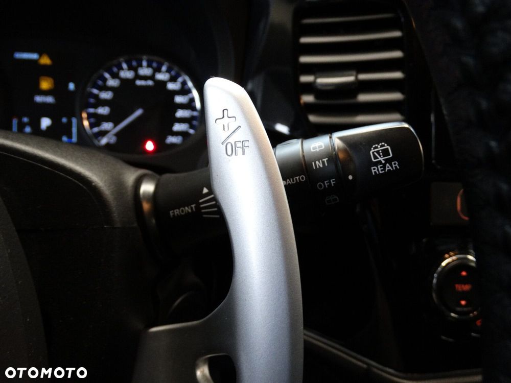 Mitsubishi Outlander - 28