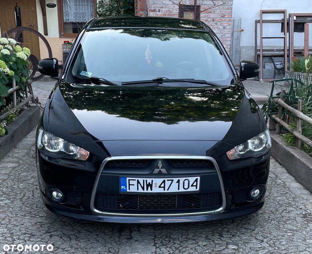 Mitsubishi Lancer - 1