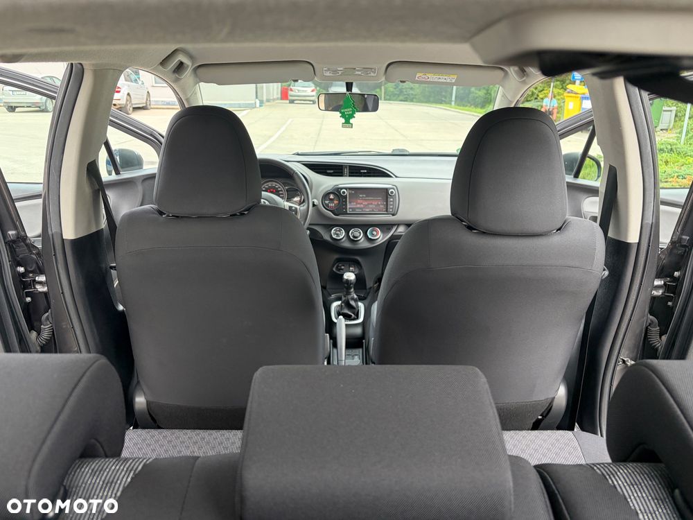 Toyota Yaris 1.0 Premium EU6 - 10