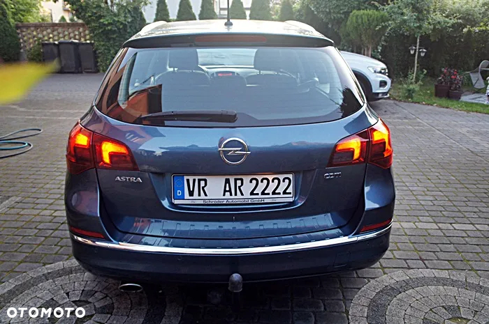 Opel Astra 2.0 CDTI Exklusiv - 26