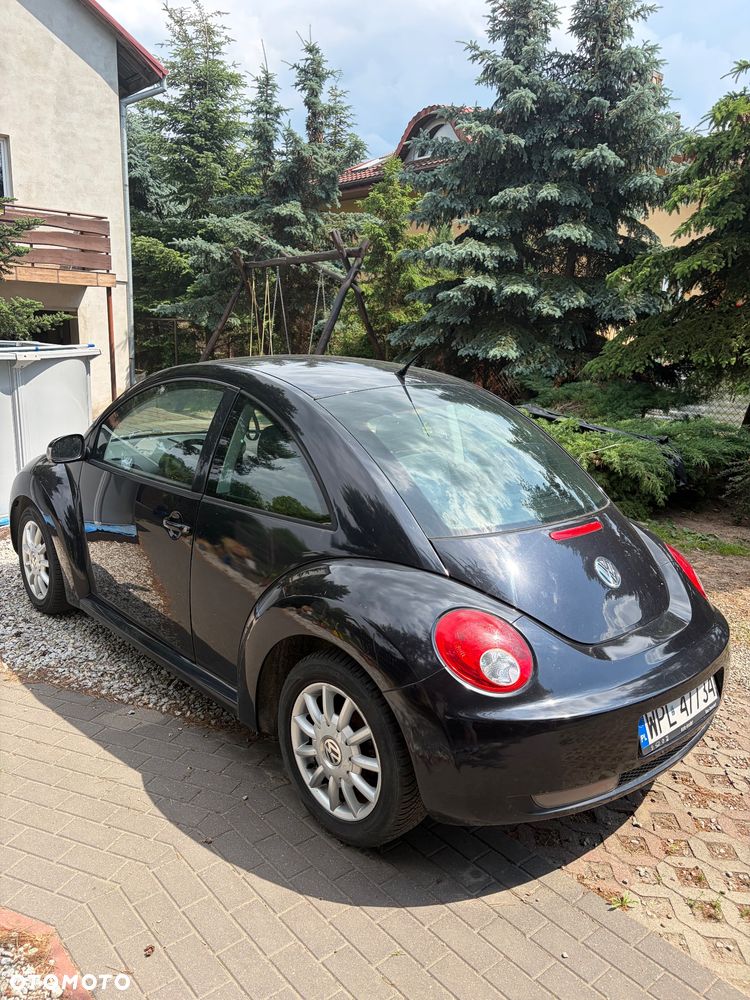 Volkswagen New Beetle 1.6 - 4