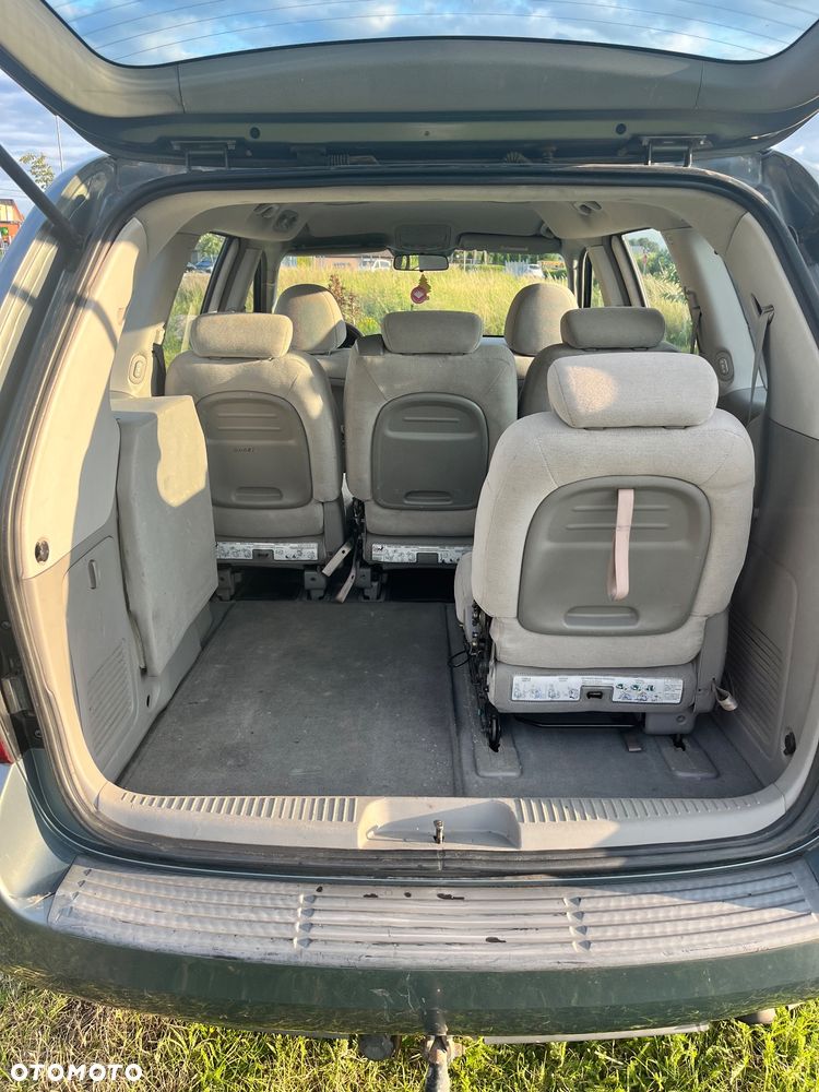 Kia Carnival 2.9 CRDi EX - 10