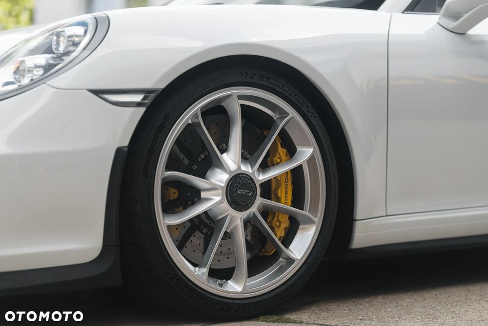 Porsche 911 GT3 - 4
