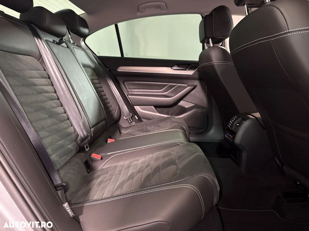 Volkswagen Passat - 13