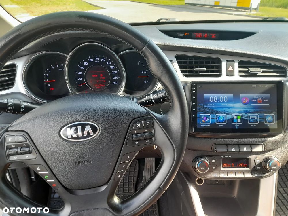 Kia Ceed 1.6 CRDi S - 10