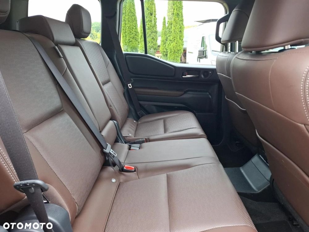 Toyota Land Cruiser LC 2.8 D-4D Executive - 8