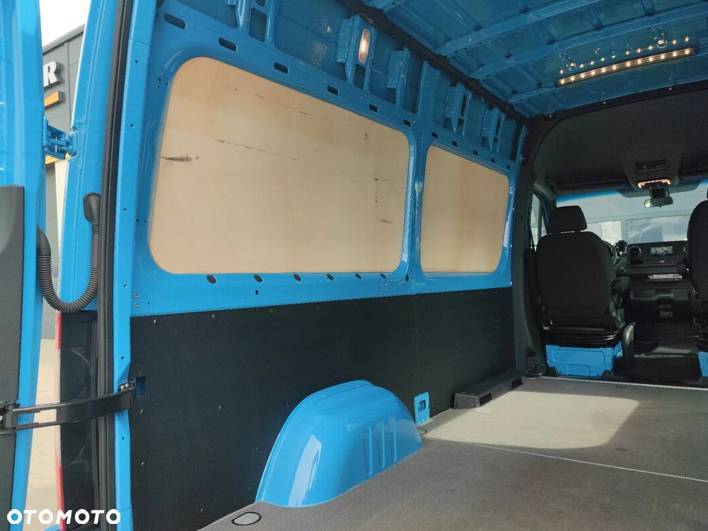 Mercedes-Benz Sprinter 319 V6 3.0 LED*Navi*Webasto - 10