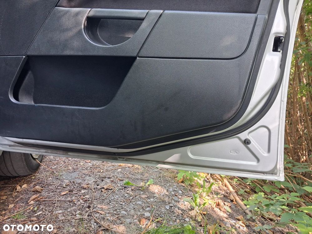 Ford Fiesta 1.3 - 8