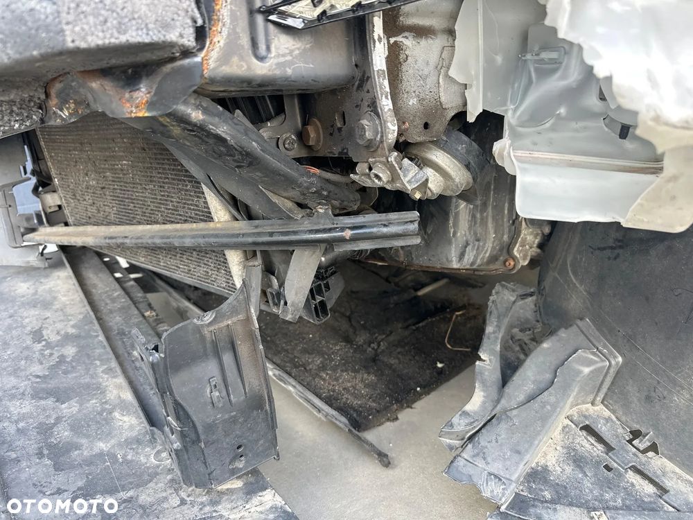 Volkswagen Passat 2.0 TDI SCR DSG Comfortline - 10