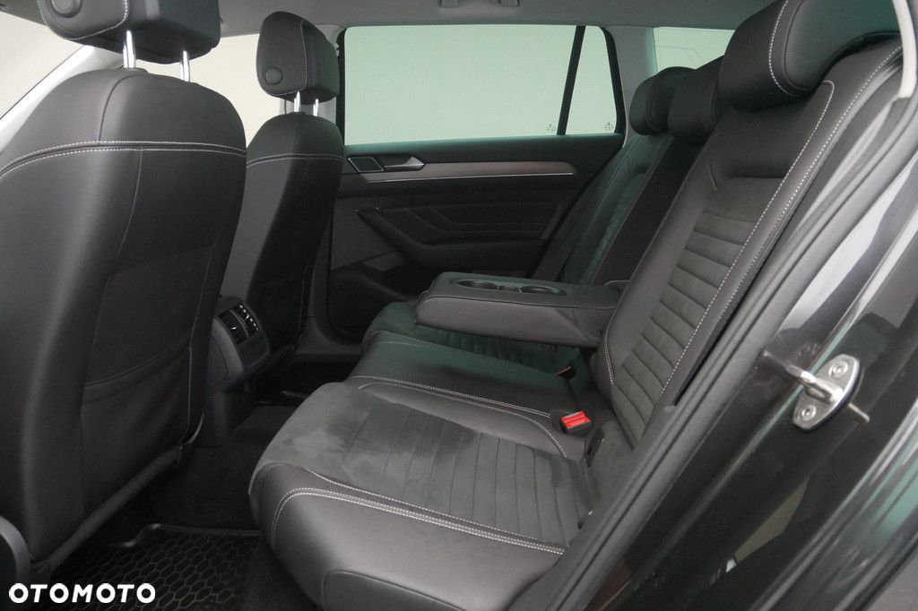 Volkswagen Passat 2.0 TDI Elegance DSG - 15