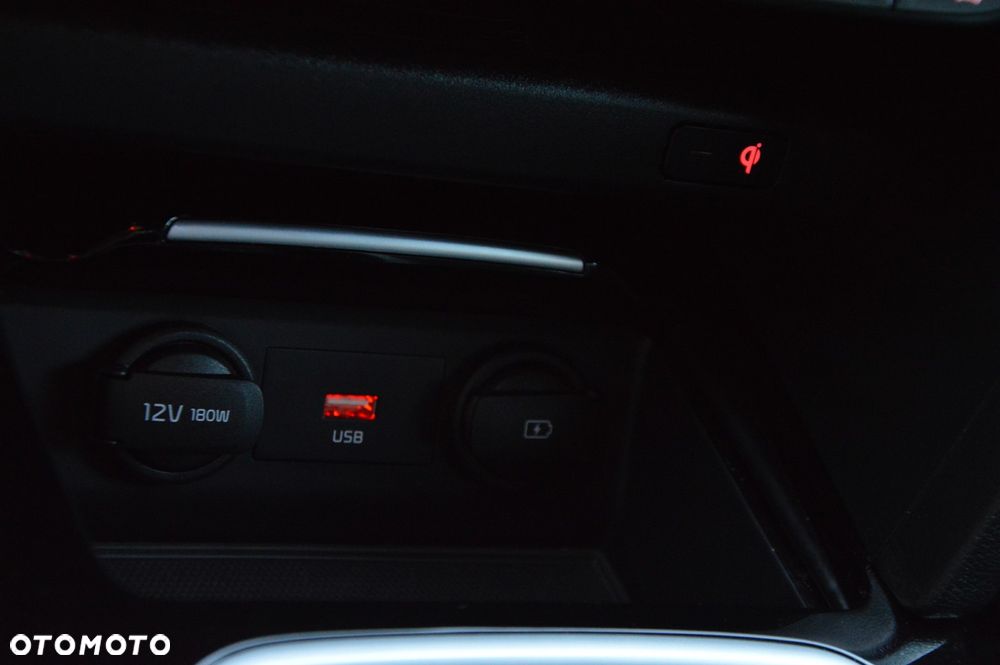 Kia ProCeed 1.5 T-GDI GT Line DCT - 36