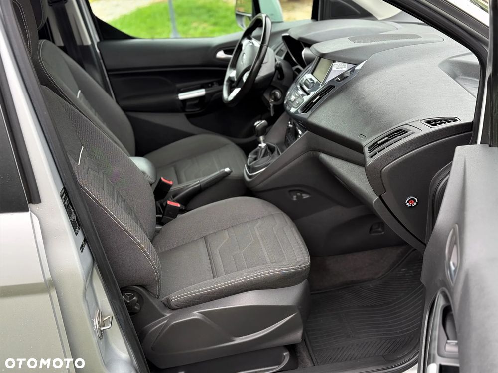 Ford Tourneo Connect 1.5 TDCi Titanium - 10