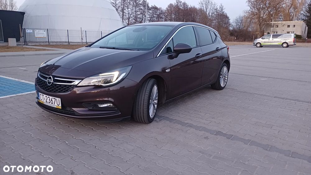 Opel Astra 1.6 T Elite S&S - 11
