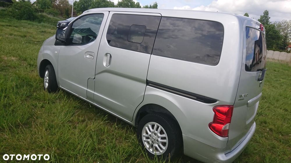 Nissan NV200 - 11