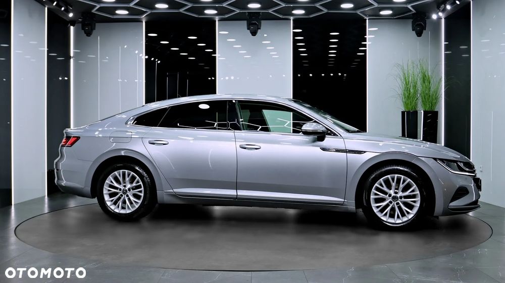 Volkswagen Arteon 2.0 TSI Essence DSG - 11