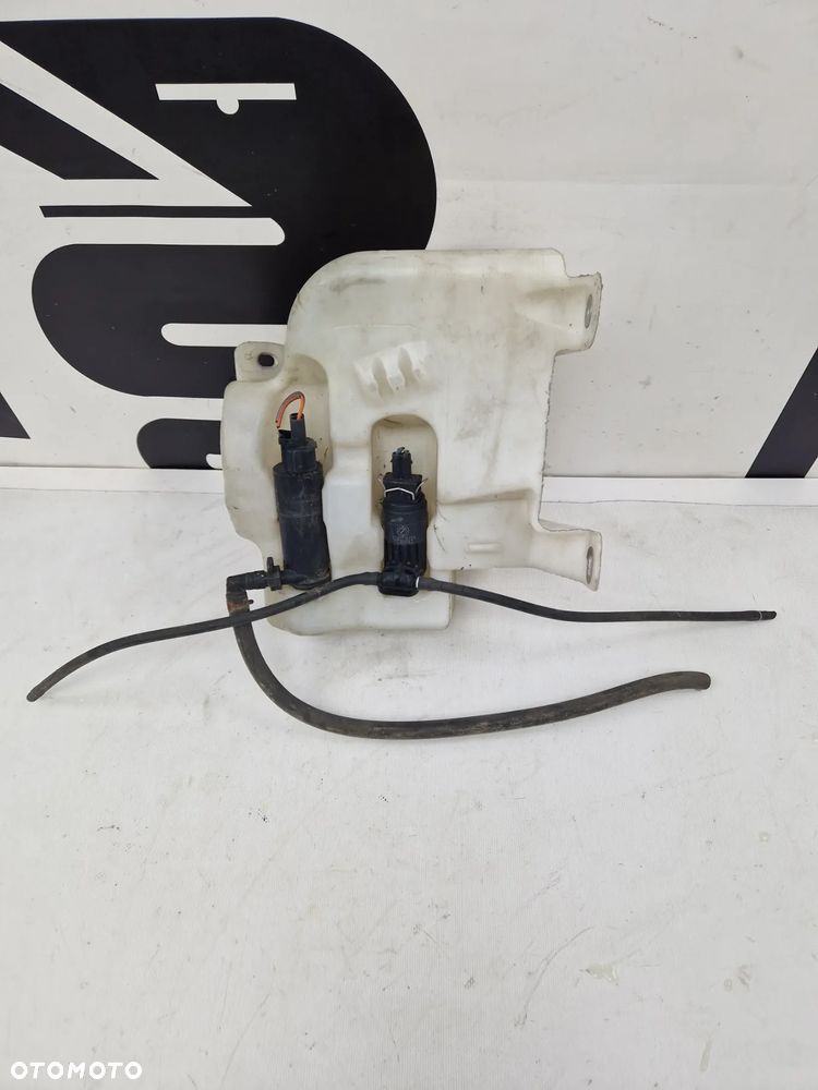 Zbiornik zbiorniczek płynu do spryskiwaczy Fiat Croma II pod XENON - 1