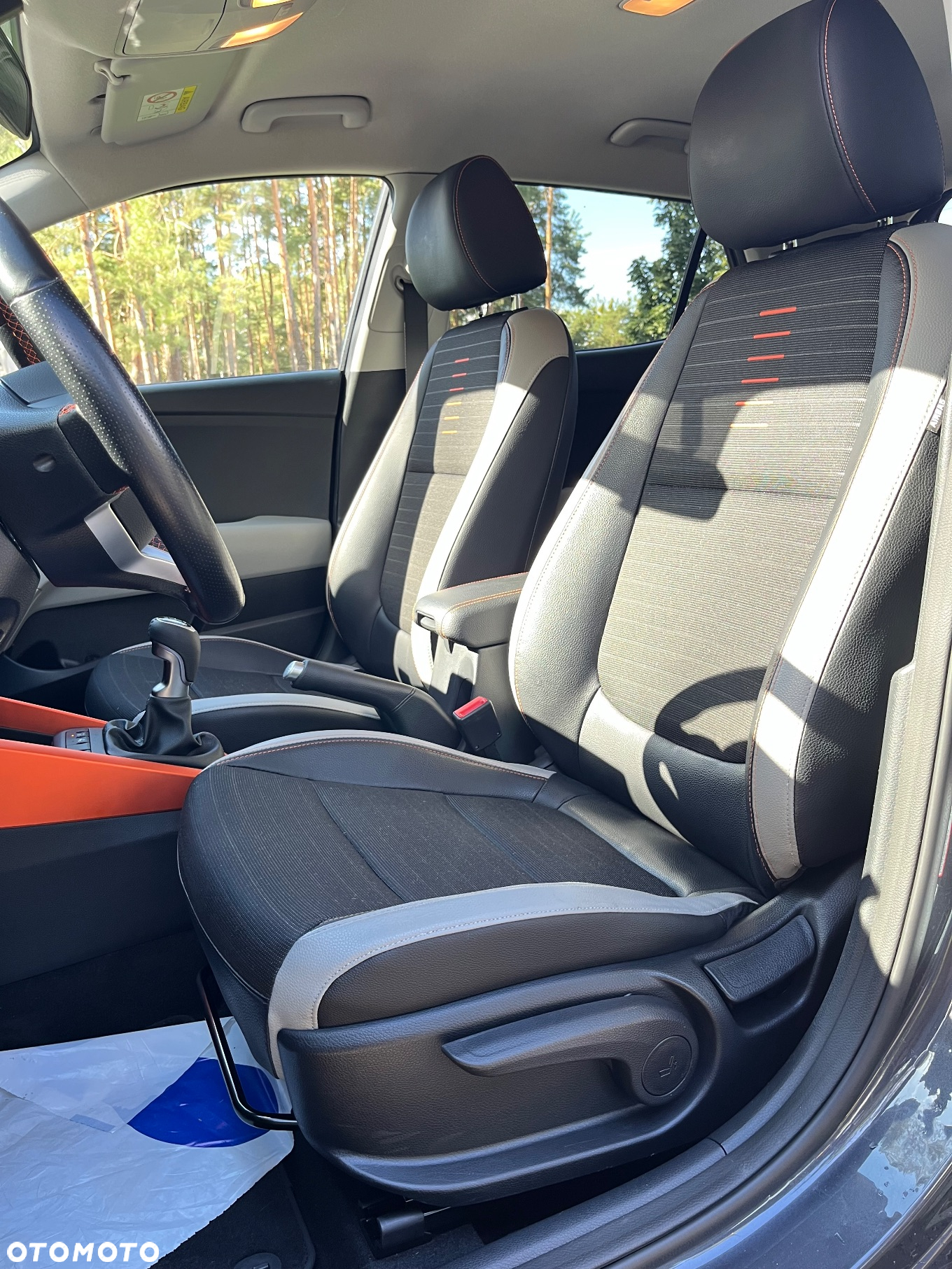 Kia Stonic - 23