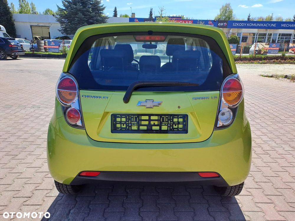 Chevrolet Spark 1.0 LS+ - 13