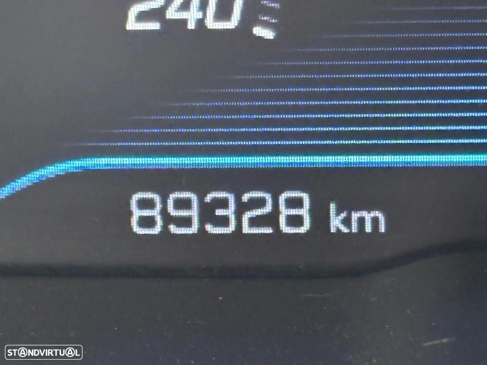 Peugeot 3008 1.2 PureTech Allure EAT8 - 9