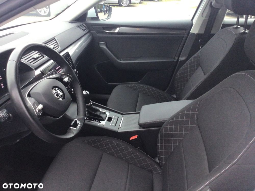 Skoda Superb 1.5 TSI Active DSG - 28