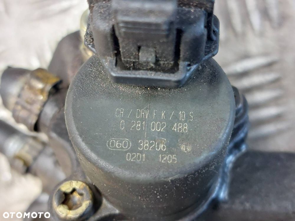 POMPA WTRYSKOWA + CZUJNIK PUNTO II 1.9 JTD 0445010007 0281002488 - 7