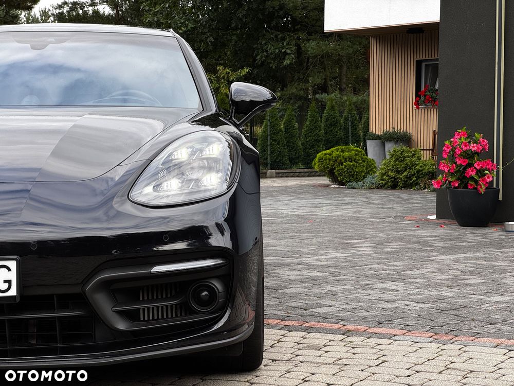 Porsche Panamera 4 E-Hybrid Platinum Edition - 38