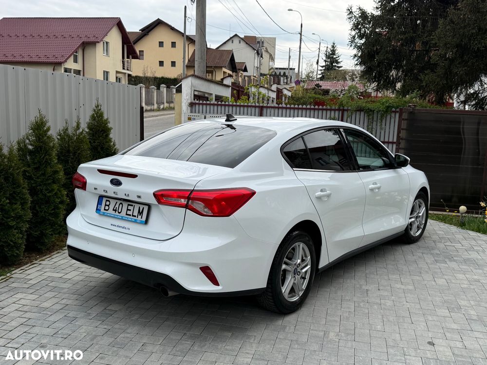 Ford Focus 1.0 EcoBoost Connected - 11